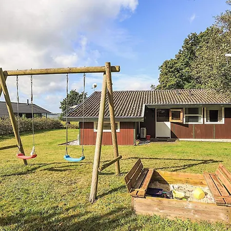 Prázdninový dům 8 Person In Skals-by Traum